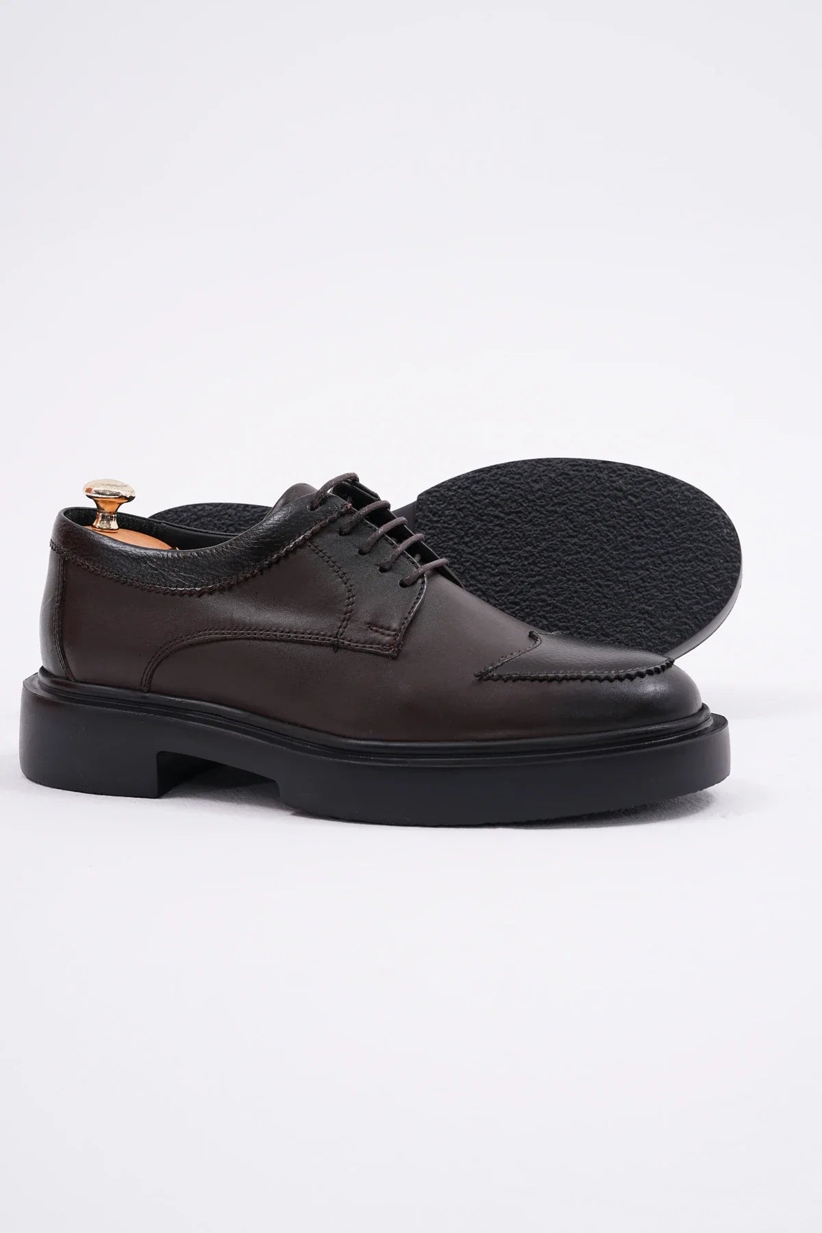 Brown Derby Toe Wing Chunky