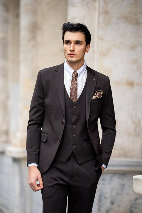 BROWN SLIM FIT SUIT